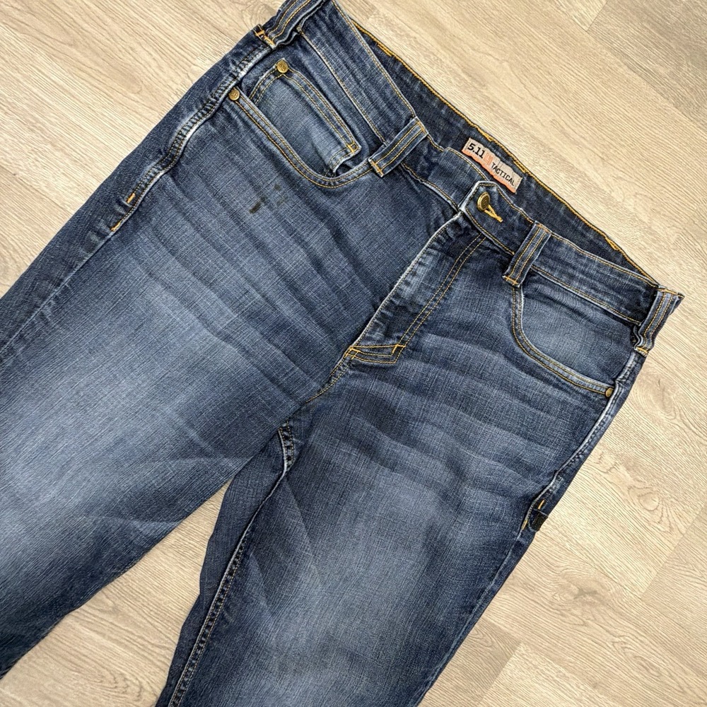 5.11 Tactical Jeans Mens 34x31 Blue Medium Wash Straight Fit Denim